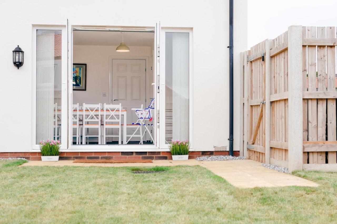Villa Oakley - Large, Elegant, Dog Friendly & Parking Whitby Exterior foto