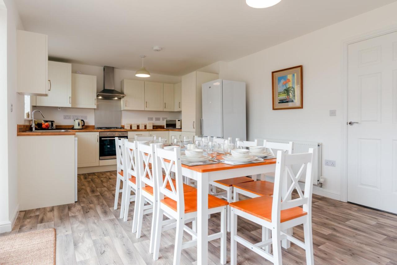 Villa Oakley - Large, Elegant, Dog Friendly & Parking Whitby Exterior foto