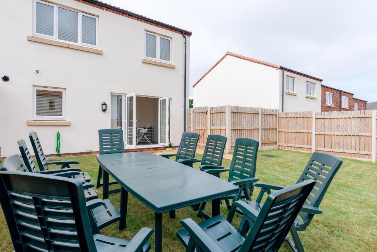 Villa Oakley - Large, Elegant, Dog Friendly & Parking Whitby Exterior foto