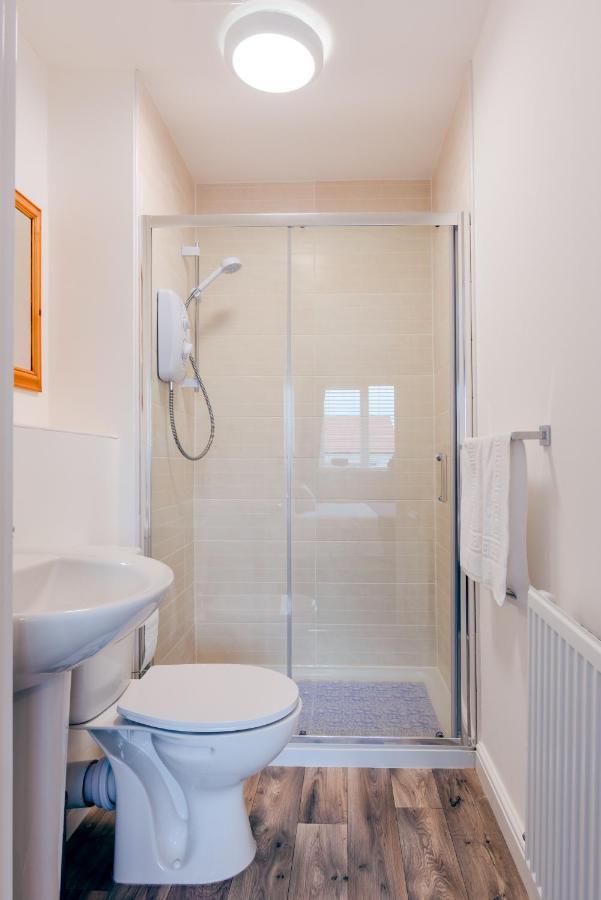 Villa Oakley - Large, Elegant, Dog Friendly & Parking Whitby Exterior foto